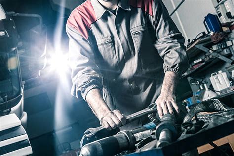 mechanic stock photo|istock truck mechanic photo.